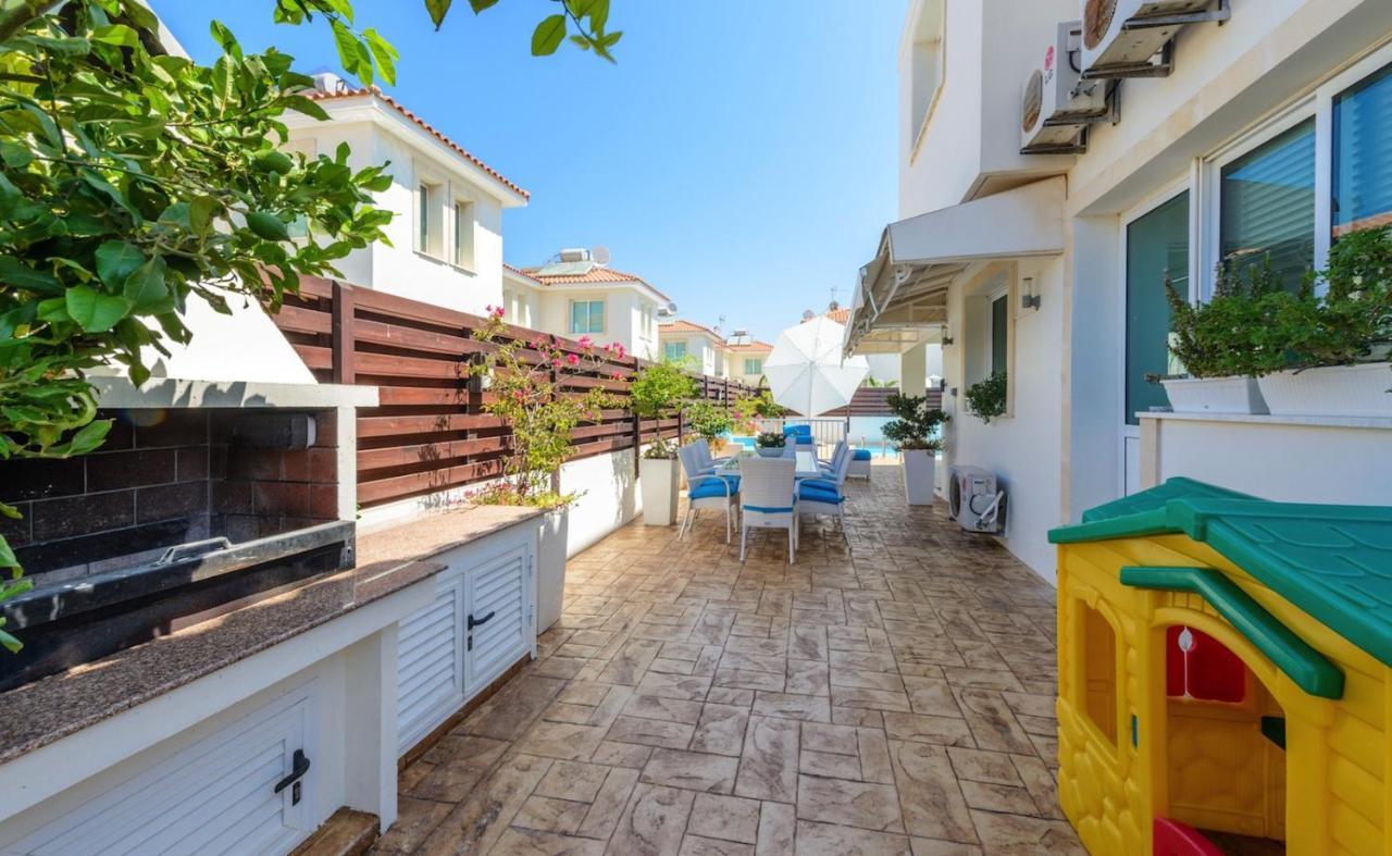 La Vita Villa #1 โปรทาราส ภายนอก รูปภาพ