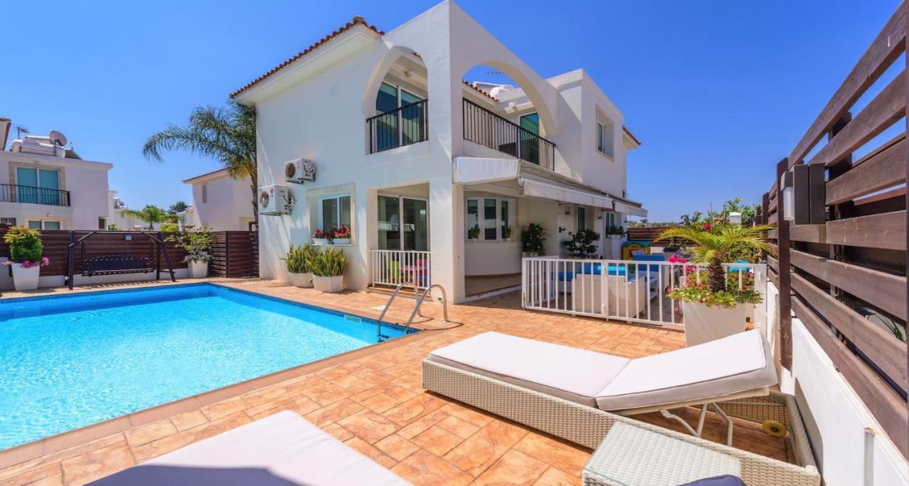 La Vita Villa #1 โปรทาราส ภายนอก รูปภาพ