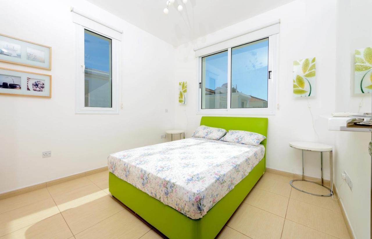La Vita Villa #1 โปรทาราส ภายนอก รูปภาพ