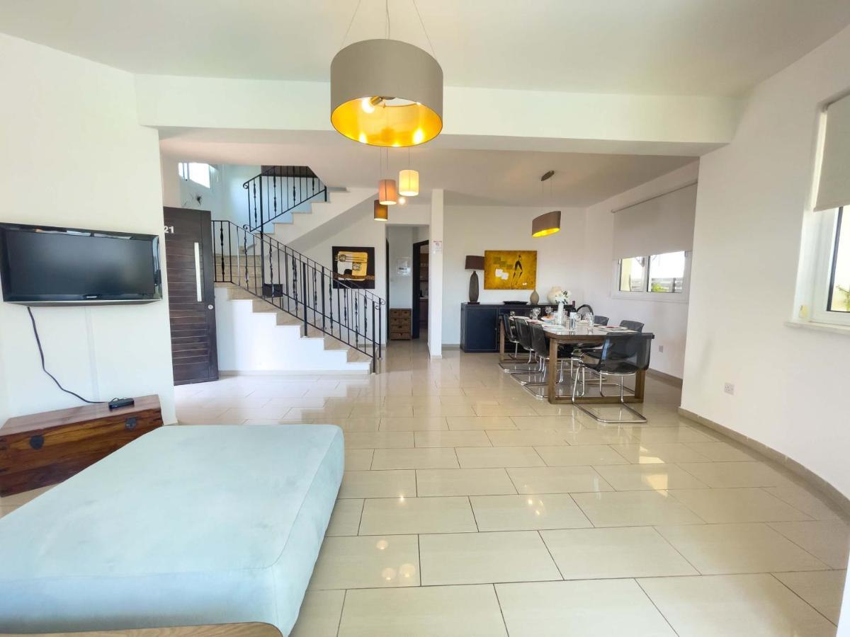 La Vita Villa #1 โปรทาราส ภายนอก รูปภาพ